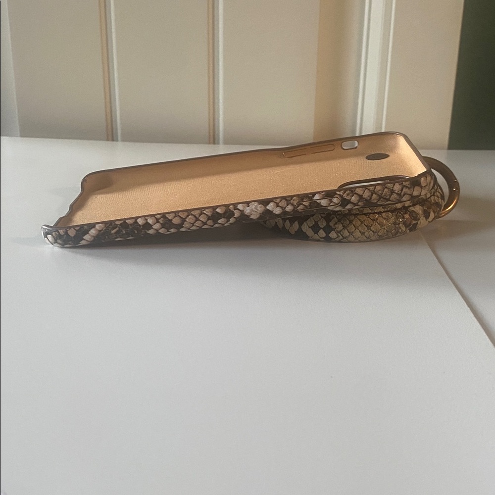 iPhone 11 Pro Max. Animal print phone case bundle - Picture 5 of 12